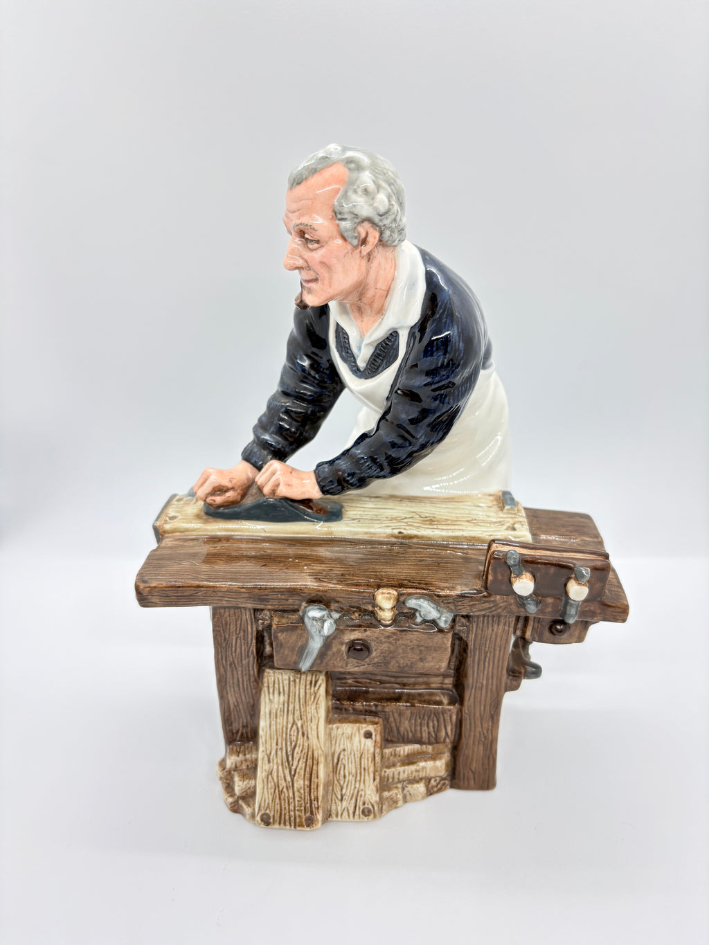 THE CARPENTER ROYAL DOULTON HN2678 1985