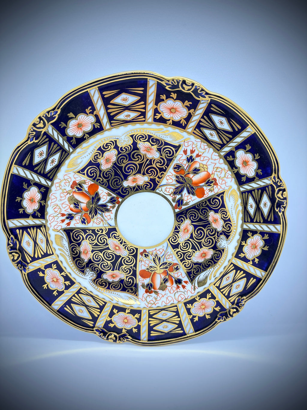 Pair of Royal Crown Derby cabinet plates, Imari pattern #2451.
