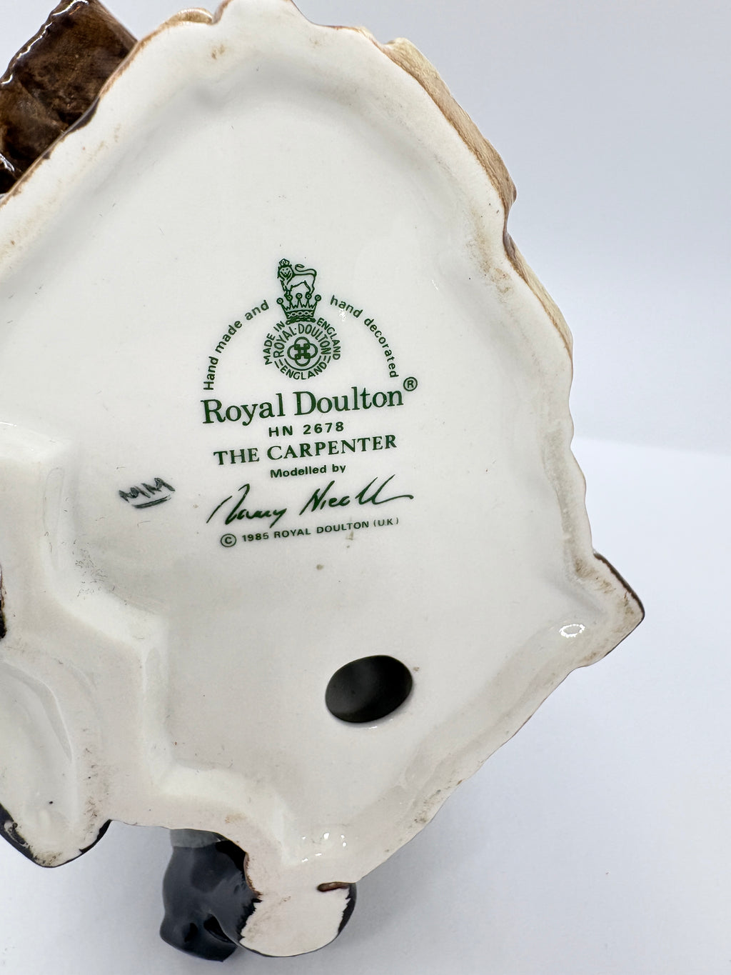 THE CARPENTER ROYAL DOULTON HN2678 1985