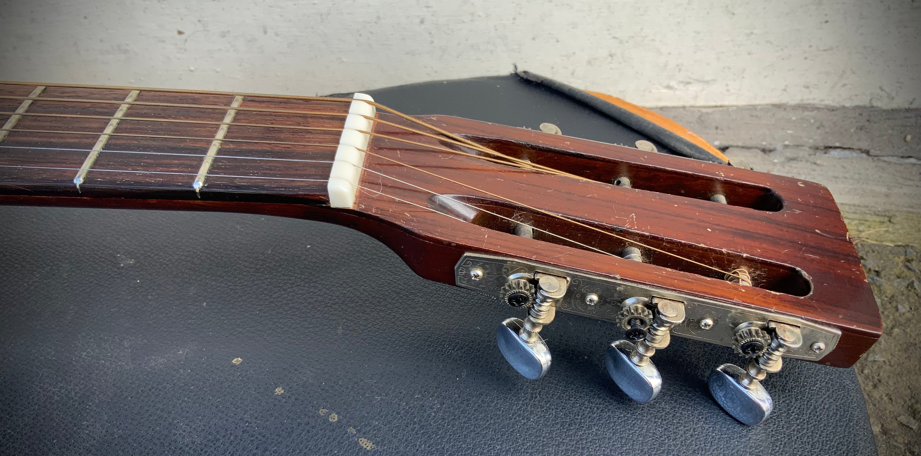 1969 Mitsuma folk guitar for Ivor Mairants London W.1