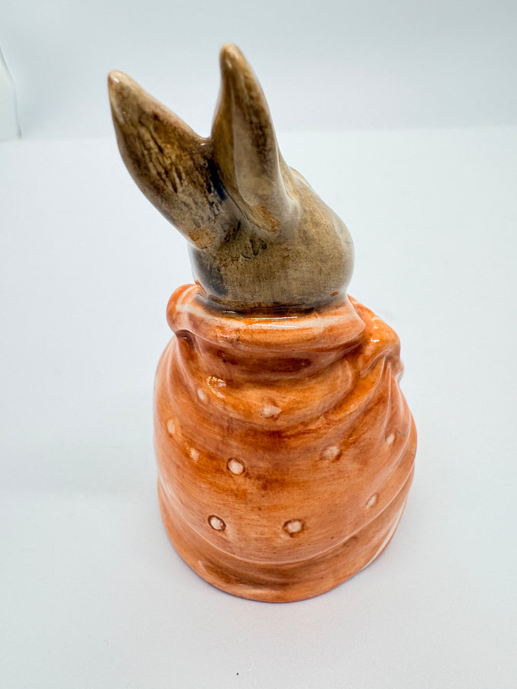 BESWICK BEATRIX POTTER, POORLY PETER RABBIT 1976.