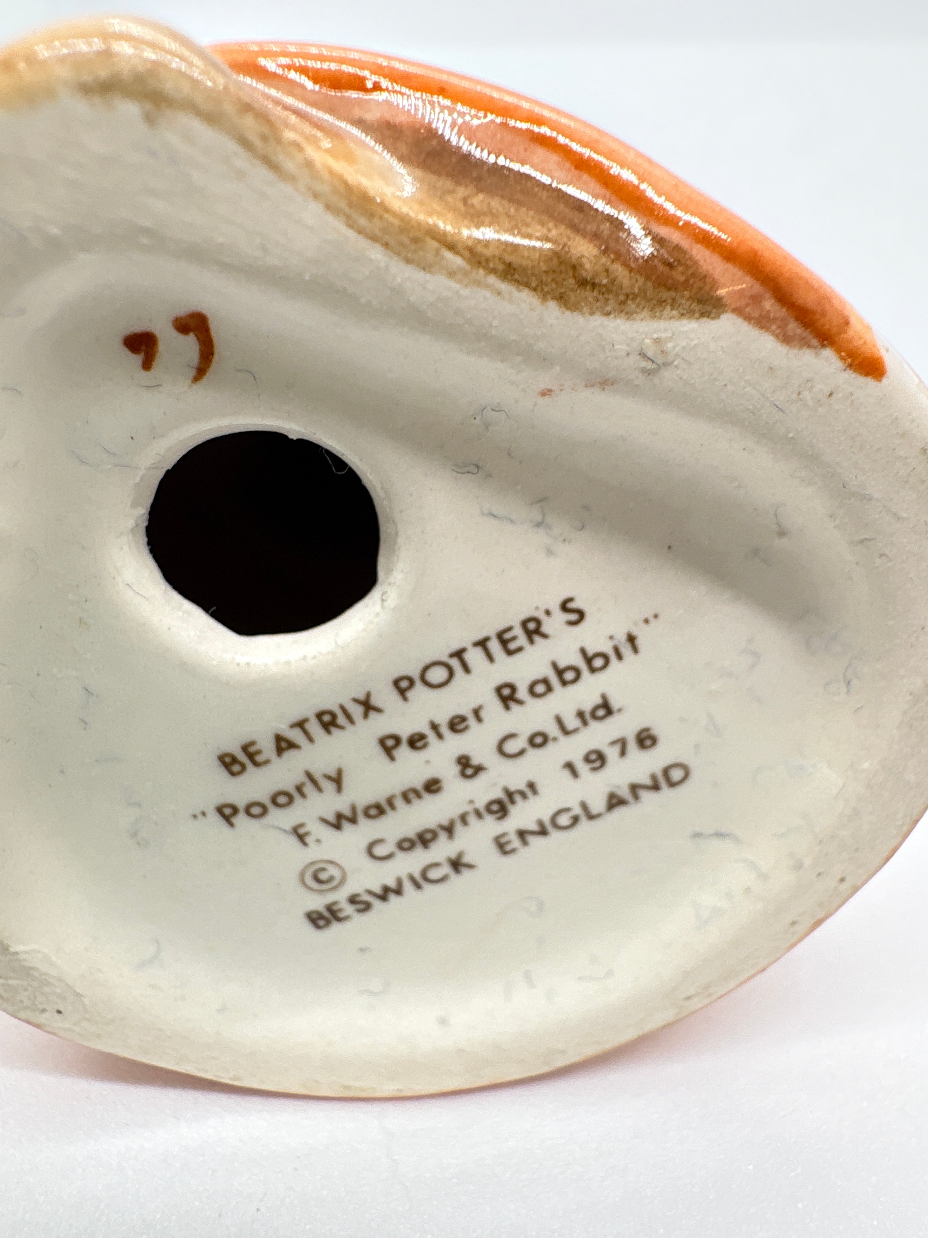 BESWICK BEATRIX POTTER, POORLY PETER RABBIT 1976.