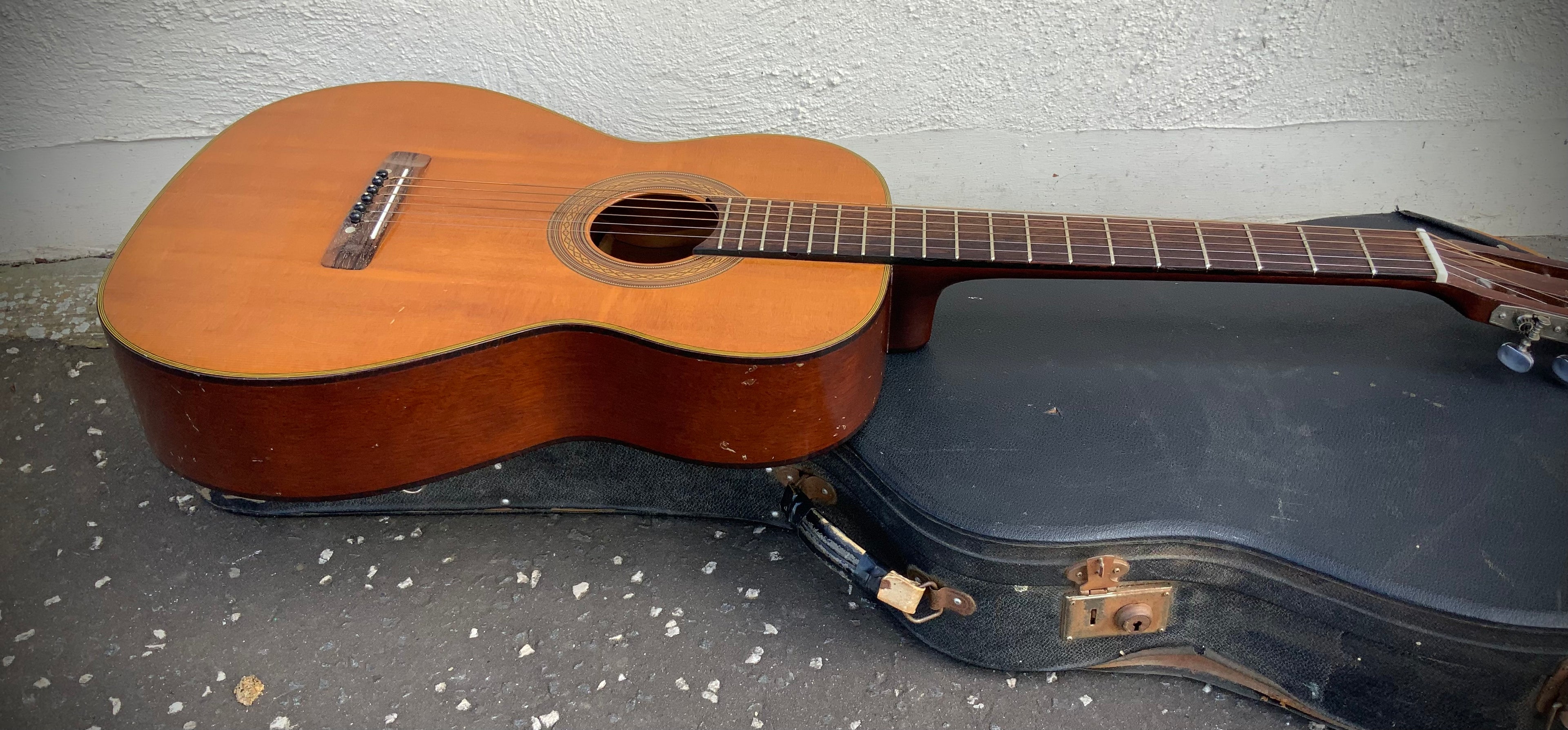 1969 Mitsuma folk guitar for Ivor Mairants London W.1