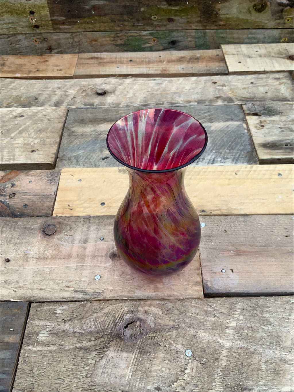 Glass Eye Studio Iridescent Art Glass Vase – Seattle, c.1990