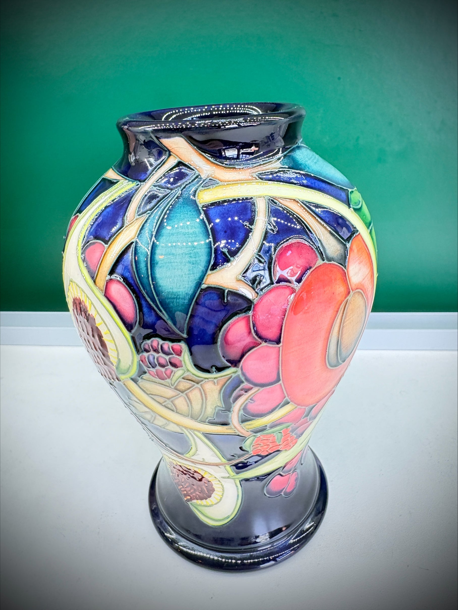 Moorcroft Queen’s Choice Baluster Vase – Emma Bossons FRSA, 2000