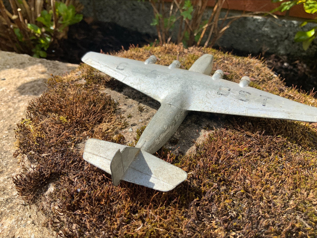 Dinky Meccano Die-Cast Aeroplanes – Armstrong Whitworth Airliner & Empire Flying Boat (Pair, 1950–60s)