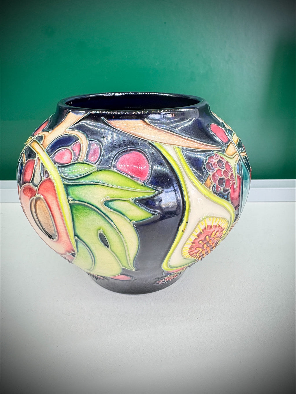 Moorcroft Queen’s Choice Squat Bowl – Emma Bossons FRSA