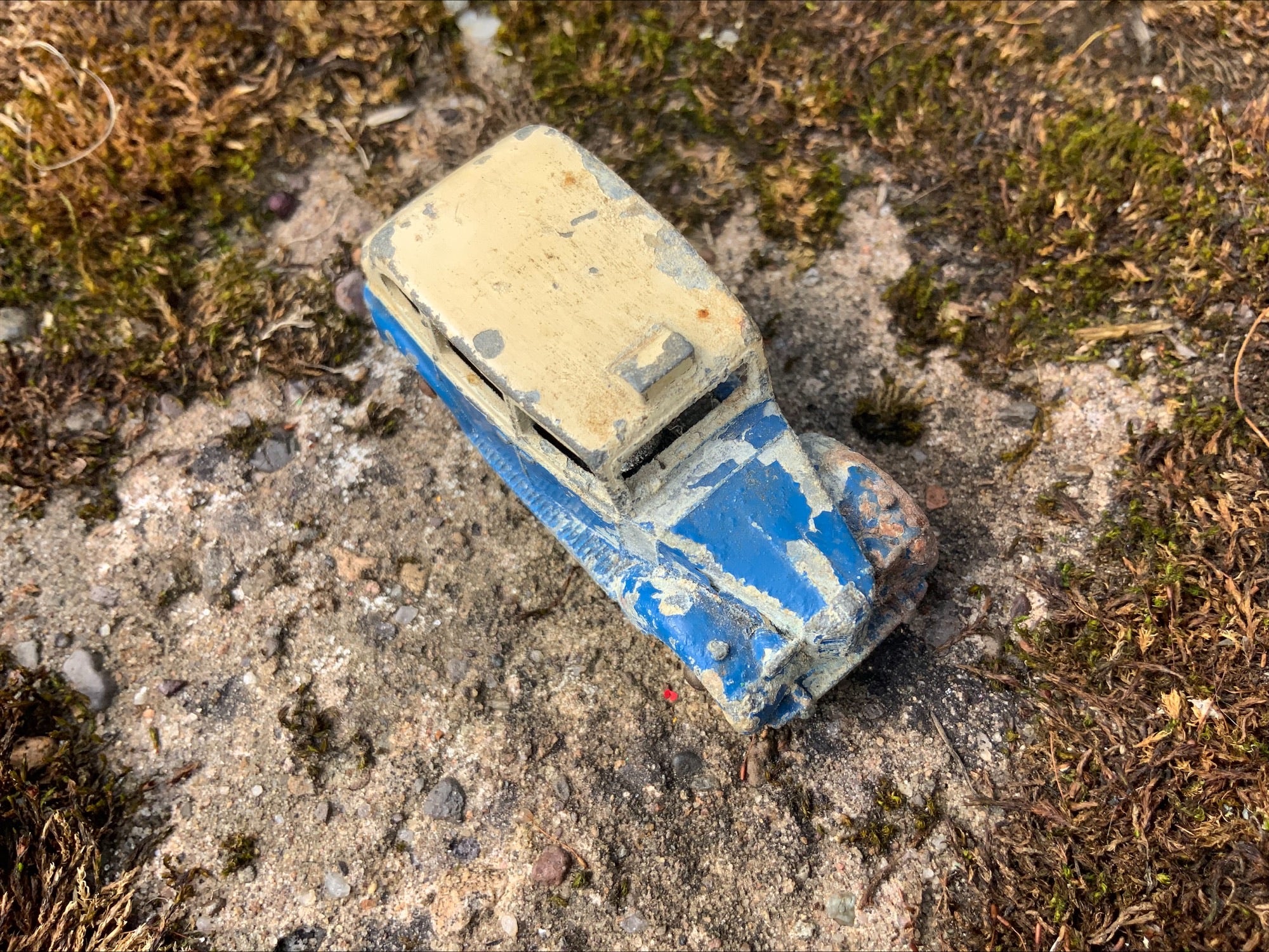 Dinky Meccano Austin Taxi – Vintage Diecast (Playworn, 5.5cm)