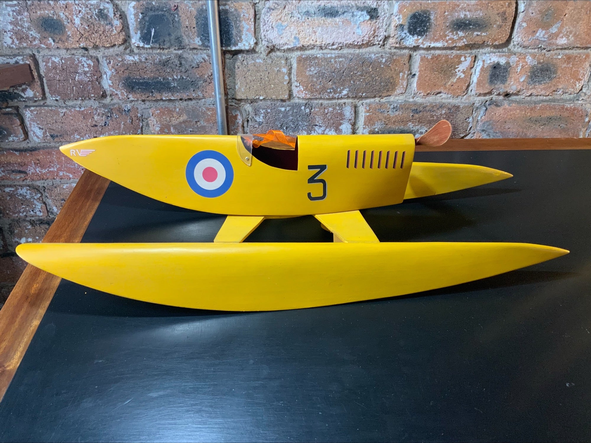 Macchi Castoldi 1920–30s Land-Speed Water Record Model – Hand-Built Wooden Vessel
