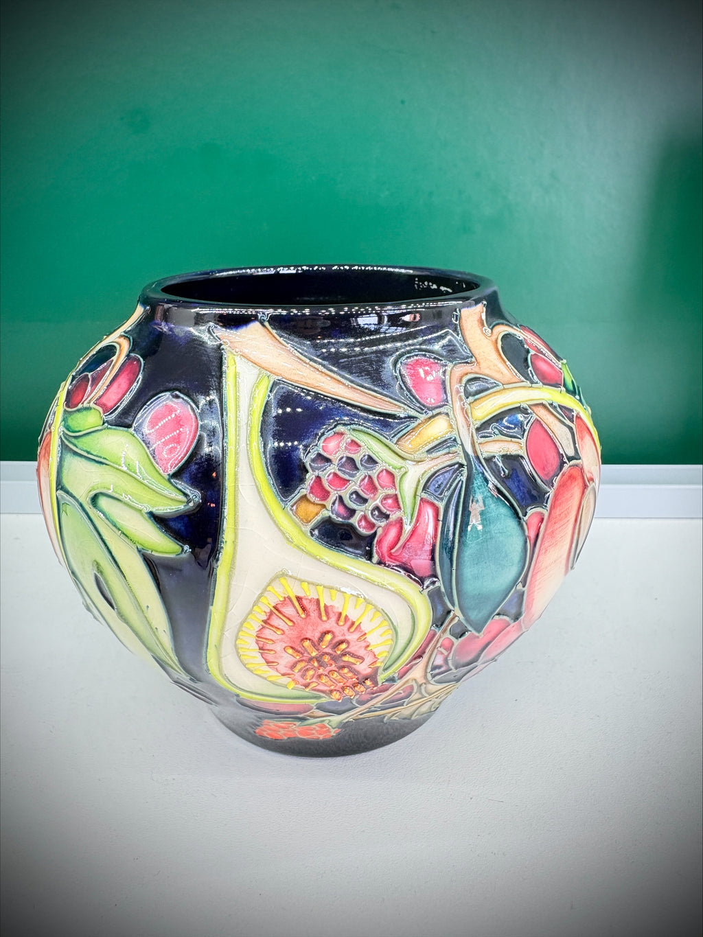 Moorcroft Queen’s Choice Squat Bowl – Emma Bossons FRSA