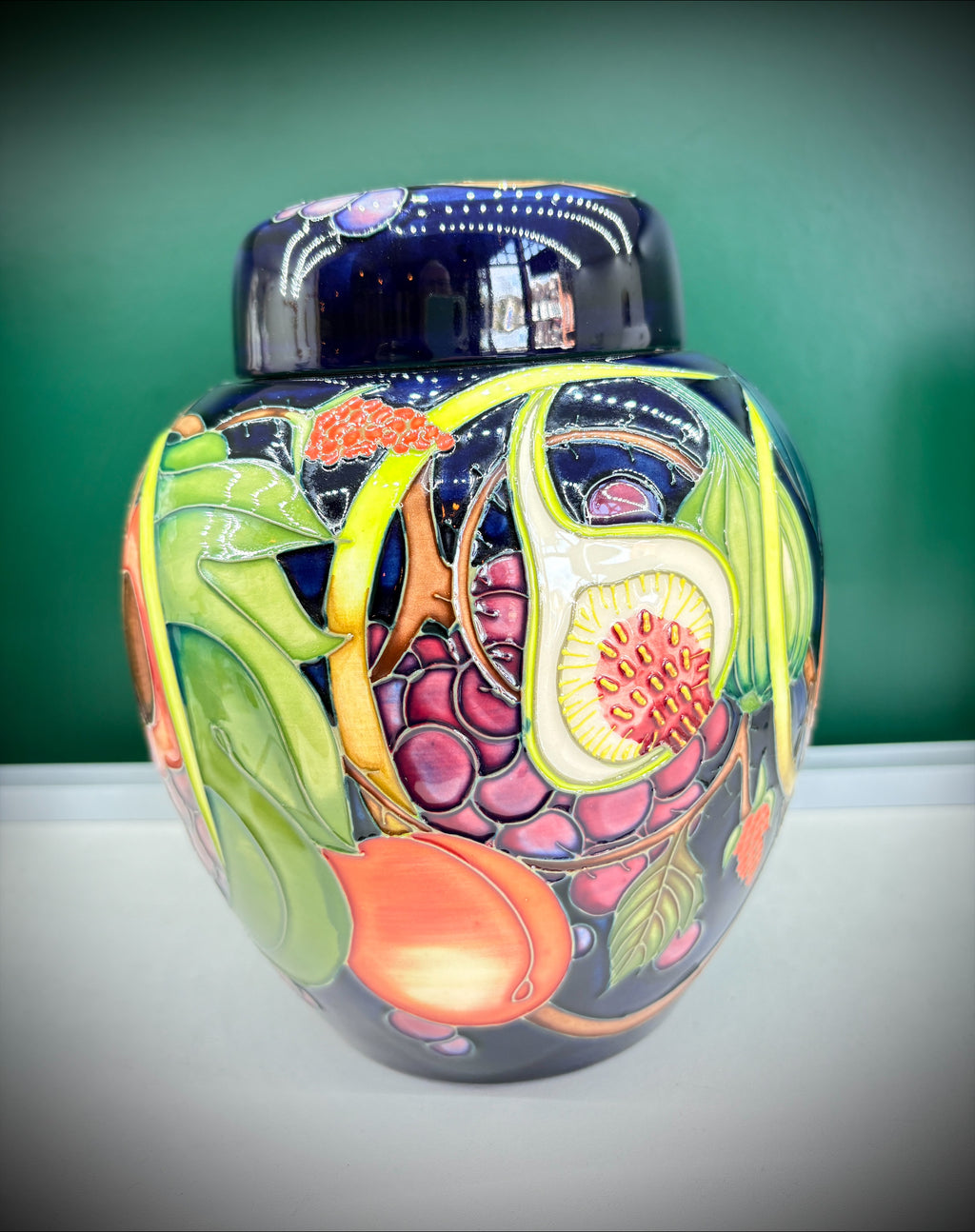 Moorcroft Queen’s Choice Ginger Jar – Emma Bossons FRSA, 2000