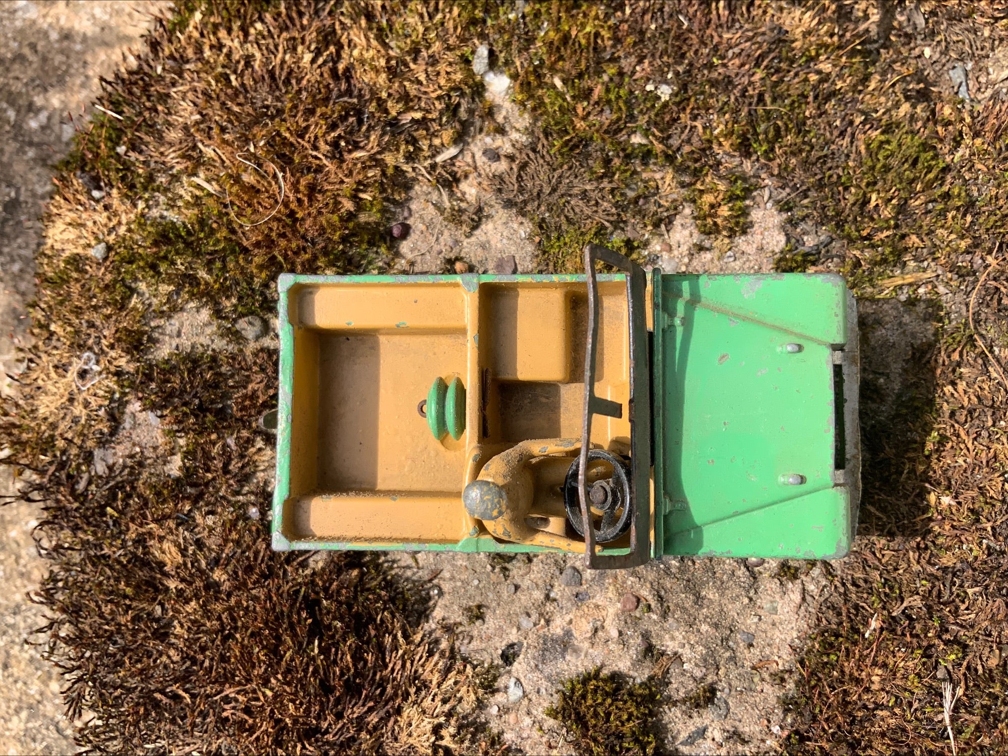 Dinky Meccano Land Rover 027d/340 (1954 Series) – Green with Tan Interior, 9cm
