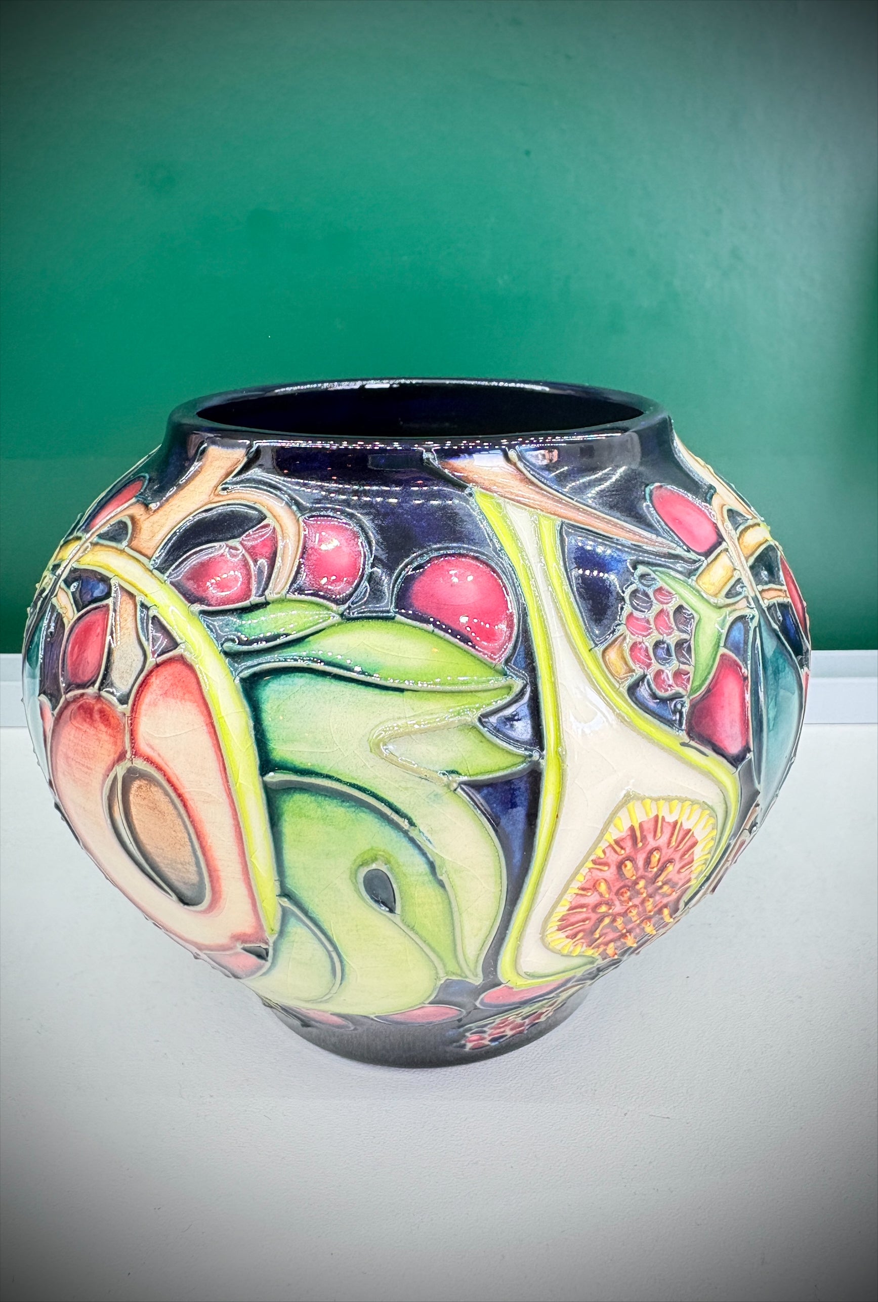 Moorcroft Queen’s Choice Squat Bowl – Emma Bossons FRSA