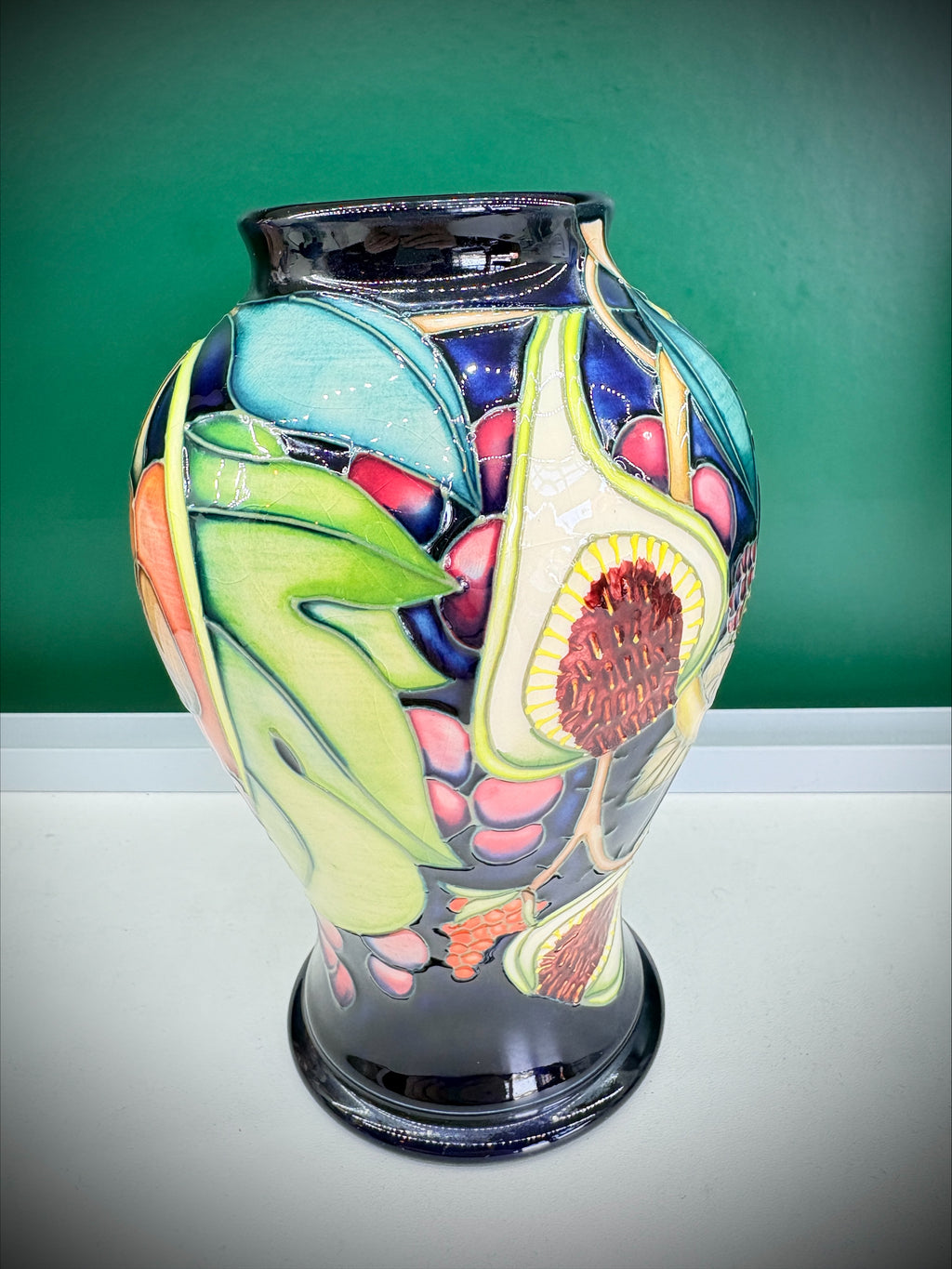 Moorcroft Queen’s Choice Baluster Vase – Emma Bossons FRSA, 2000