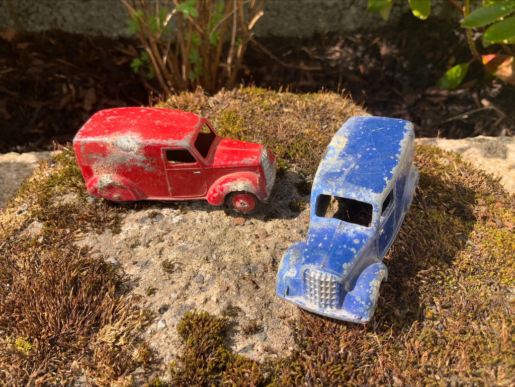 Dinky Meccano Vintage Delivery Vans – Matching Pair (Playworn, 8cm)